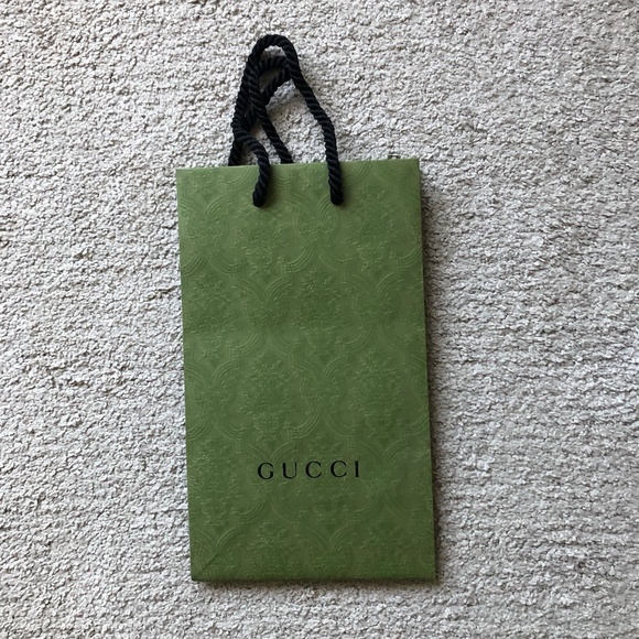 Authentic Gucci Paper Shopping Bag. - Picture 1 of 2